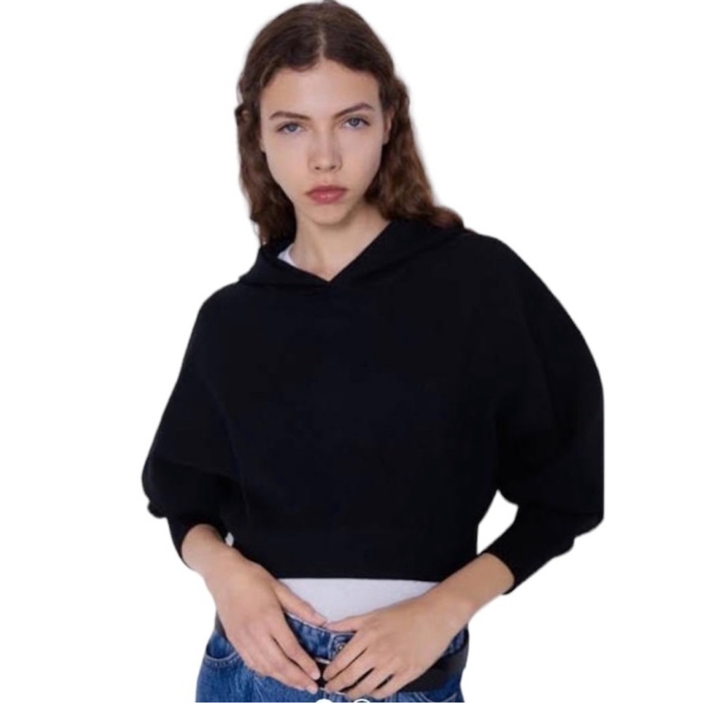 Zara Cropped Knit Black Hoodie Size M